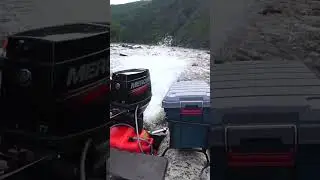 Очень жесткий спуск на водомёте.  