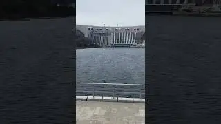 Самые большие буквы в России. Буква размером в 25 этажей!