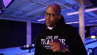 It was the FLOOR! Warren G & Twinz Win-a-peg bowling [Cali To Canada Vlog]