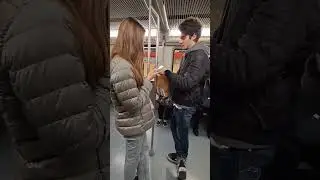 Отношения молодых людей в Барселоне
