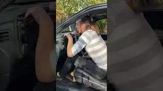 Вот как менять лампочки приборки 30ти летнего Форда🔥