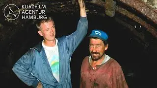 Short documentary on the working class struggle | Left Behind - by Fabian Daub & Andreas Gräfenstein