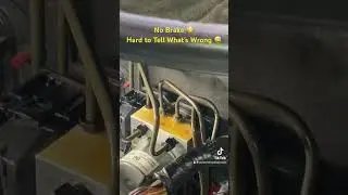 No Brake on this Car !🫣😳 Comment Your Thoughts 😅 #brake #abs #Absmodule #brakefluid #brakefailure