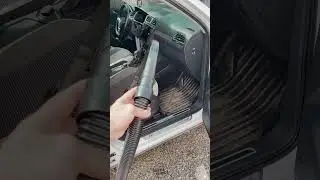 Пролез во все щели чтобы все почистить. Насадка на пылесос #детейлинг #detailing
