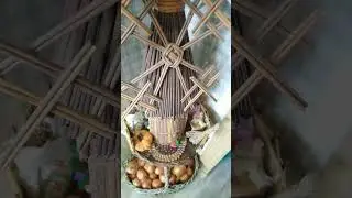 Плетение из газетных трубочек. На пенсии скучать некогда.