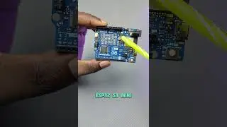 Arduino+ESP32 = Arduino UNO R4 