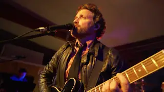 Louden Swain - Amazing (Official Video) - No Time Like The Present