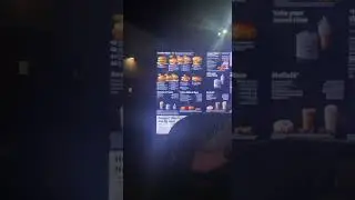 Guy In Mcdonalds Drive Thru Cracks Up Worker