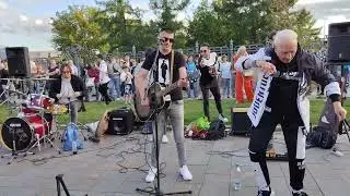 КИНО - Стук - Виктор Цой - песню исполнила на ВДНХ группа 
