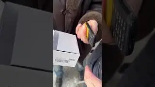 БЕЗУМНЫЙ ПАША. ОЛЕГ МОНГОЛ ПОДАРИЛ ТАНЕ НА 8 МАРТА КРУТОЙ ТЕЛЕФОН. КЛАСИКА.