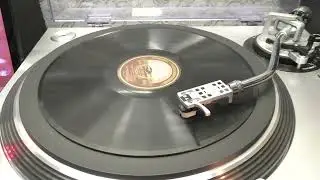 Elyane Celis: Baisse un peu l'abat-jour. (1945).