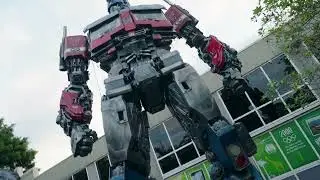 Transformers: Rise Of The Beasts Statues World Tour | Optimus Prime and Optimus Primal in Sydney