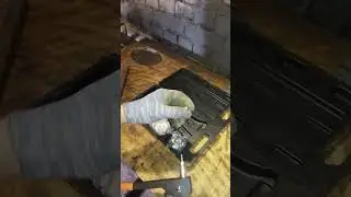 Установка резьбы в профильной трубе или в тонком листовом металле. 