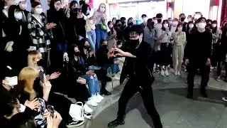 SUNDAY. HAF. PRESENTING DYNAMIC SUPERB PERFORMANCE TO LUCKY AUDIENCE. HONGDAE STREET.