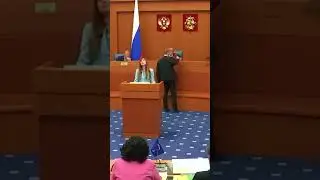 Скандал в Думе! Единороссы манипулируют электронным голосованием!