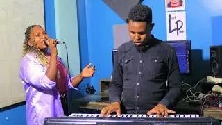 KAMA SIO WEWE,NIKUMBUKE BABA: LEVIPRO FT LYDIA