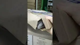 Посылка с ДЫРКОЙ 