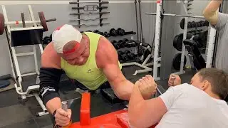 17.08.24 Степан Трофимов vs Иван Чесноков левая. Дружеский армфайт. Армрестлинг