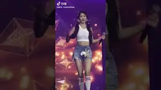 Wonyoung so beautiful!!! 