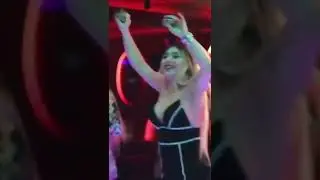 SARI MELEK MUHTARIN KUCAĞINDA OYNARSA