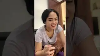 KETIKA SI JONI DITOEL ISTRI PAKE KAYU 