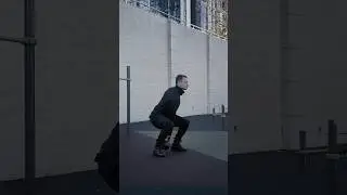 Упражнение с гирей не для слабаков