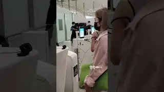 宁艺卓回国录制《舞台2023》路透~ 