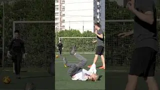 НЕ УВИДЕЛ МЯЧ ИЗ-ЗА СОЛНЦА