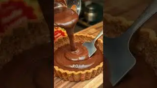 Super Easy No-Bake Chocolate Pie Hack