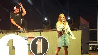 MK feat. Becky Hill - Radio 1 in Ibiza 2018 - Café Mambo