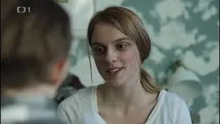 Lynč (2018) - pregnant belly + labor scenes