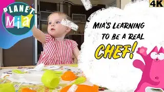 Mia Learns Cooking for the First Time! Spanish / English - Kids Educational