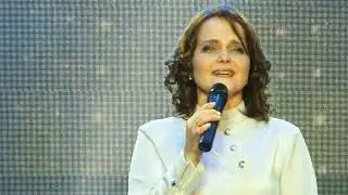 МИР ВАС ЖДЁТ - Елена Тишкова