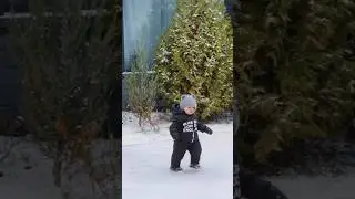 ПЕРВЫЙ СНЕГ ТИМА 😱❄️☃️ 