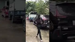 Gái xinh mặc jean khoe dáng đẹp