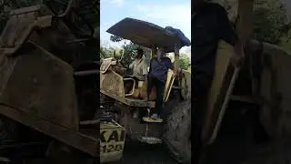 proses perataan jalan di batu jomba #shortvideo #lintassumatera #batujomba #perjalanan