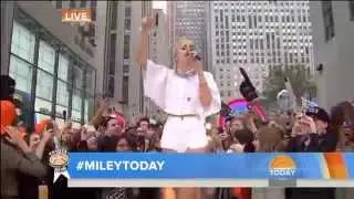 Miley Cyrus - We Can't Stop (Live on Today Show 2013)