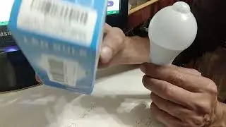 Моя первая лампочка с встроенными датчиком освещенности и движения