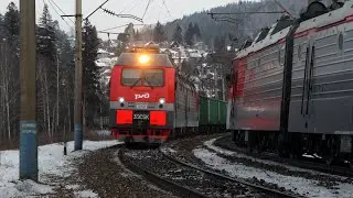 Train videos. Trains in winter in Siberia. Trans-Siberian Railway. Russia. Krasnoyarsk region.