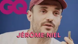 Les 10 Essentiels de Jérôme Niel (café, Crocs et CBD) | GQ