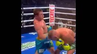 Canelo shooting uppercut Billy Joe saunders