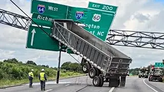 COMPLETOS IDIOTAS NO TRABALHO FLAGRADOS PELAS CÂMERAS