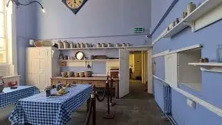 Старинная кухня Викторианской эпохи Обратите внимание на кирамические мойки 😄
