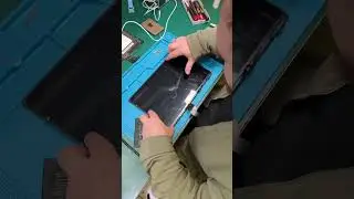 ASUS UX390U 3 месяца на ремонт