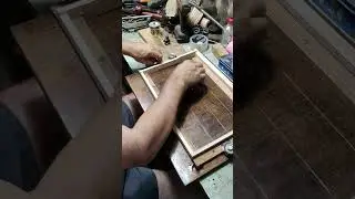 Натягиваем проволоку на рамки для уликов 