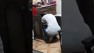 مصري يصور اخته