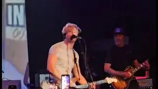 Sublime first song of first show with Jake April 29, 1992