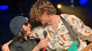 Wilbur & Quackity Perform Live..
