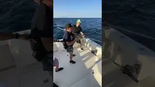 Рыба Тащит человека! 