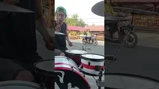 Movin band...ada yang tau lagunya..??? #short #shorts#poppunk #punkrock #drumcover